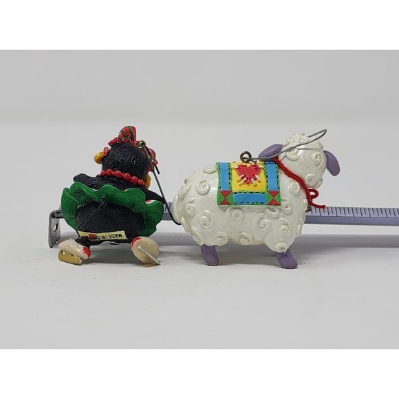 2 Carlton Cards‎ Christmas Ornaments 1999 Patty Penguin And Lambie Pie - Picture 3 of 5